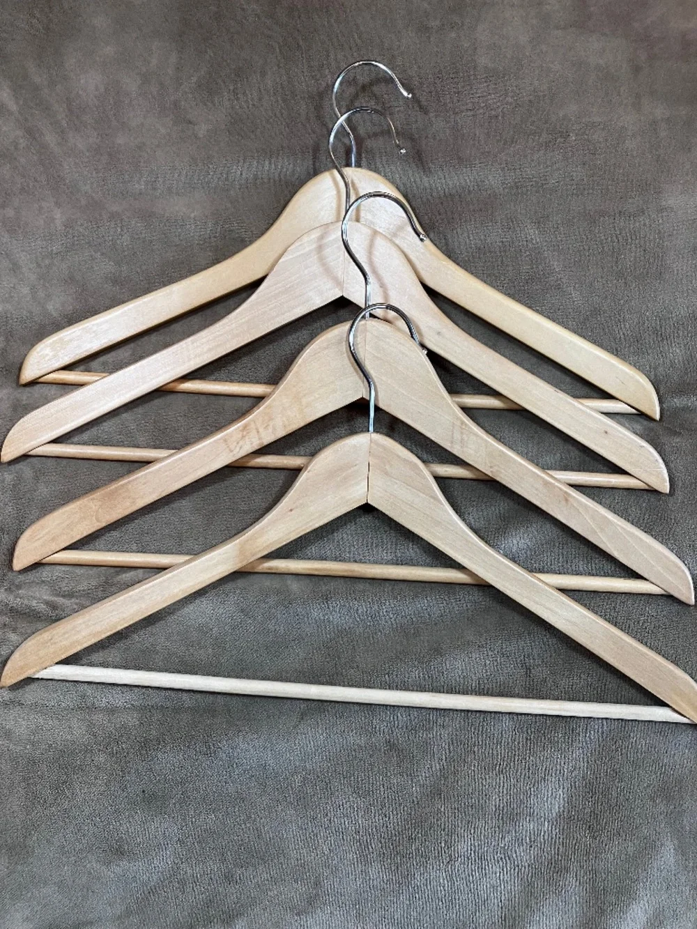 Set of 4 Unisex Light Color Wood Hangers Height 9